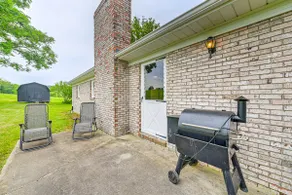 11 Mi to Danville: Family Home in Lancaster - Image 3