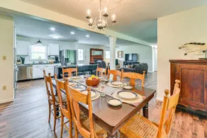 11 Mi to Danville: Family Home in Lancaster - Image 2
