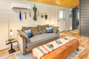 Covered Deck & Hot Tub: Cozy Retreat in Campton! - Image 4