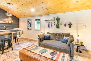 Covered Deck & Hot Tub: Cozy Retreat in Campton! - Image 5