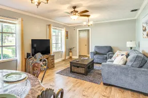 1 Mi to Dtwn Waycross: Home w/ Furnished Porch - Image 5