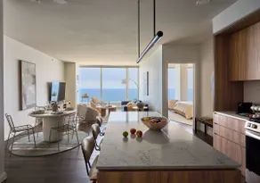 Luxe 67th Flr 2BR: Endless Lake Views, Top Skydeck - Image 4