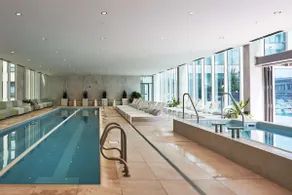 Luxe 67th Flr 2BR: Endless Lake Views, Top Skydeck - Image 5
