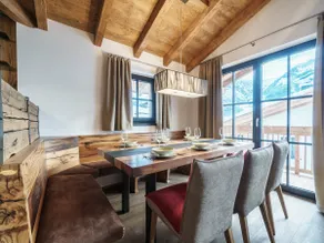 Luxurious Holiday Home in Piesendorf With Sauna - Image 2