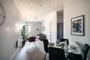 Smart 2 BR Apt in Crosby Road, Waterloo, Liverpool - Image 4