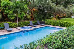 Summer Deals! 4/3.5 Heated Pool Home Close to Ever - Image 5