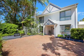 1 BDR Deluxe Apt - Chez Noosa Holiday Apartments - Image 3