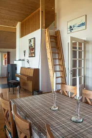 Polden, house by Ramberg Beach - Image 5