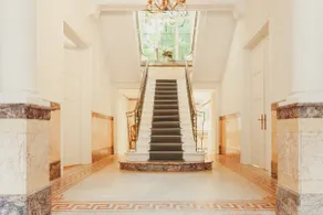 12P 6B Renovated villa with jacuzzi at Genk - Image 2