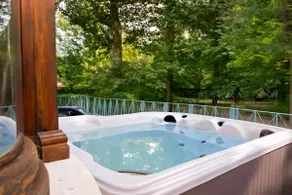 12P 6B Renovated villa with jacuzzi at Genk - Image 5