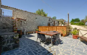 Stunning Home In Monterosso Almo - Image 3