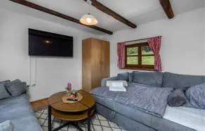 Lovely home in Jaskovo with heated swimming pool - Image 3