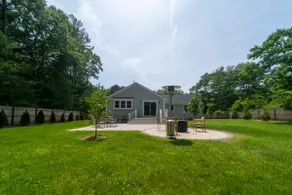 Recently renovated 3-bedroom - Image 4