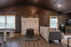 Jay Cloud Cabin - Cozy Retreat by Jay Peak Resort - Image 2