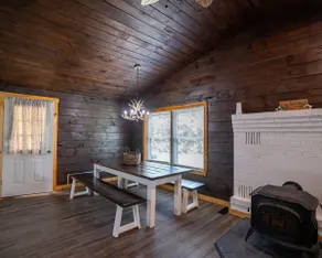 Jay Cloud Cabin - Cozy Retreat by Jay Peak Resort - Image 4