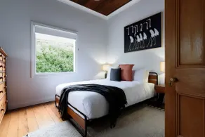 Work & Wander | Cottage w/ Dedicated Office - Image 2