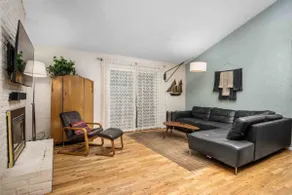 Spectacular Pet Friendly Forested Retreat, Game - Image 2