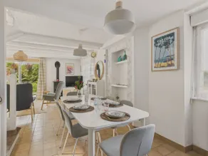 Large garden and terrace - 4 adults and 1 child - Image 3
