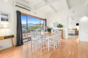 Redgum Apartment - Merrijig - Sleeps 7 - Image 3