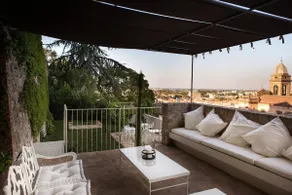 5 Bedroom House in Historic Center | Panoramic Ter - Image 2