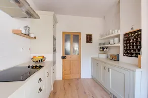 2 Bed in Holt (oc-t24825) - Image 3