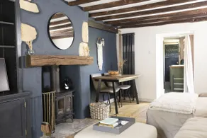 The Rabbit Hole: Cosy Cotswolds Getaway - Image 3