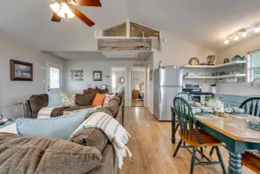 Fish & Boat: Home w/ Spacious Yard in Seadrift - Image 4