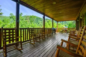 Luxury Lodge and Resort- Hot Tub, Fire Pit, Game Room, Pets - Image 5
