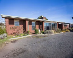 Sea Views in East Devonport - Image 2