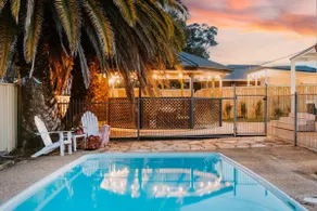 Yarranvale on Gladstone - A Gorgeous Country Abode - Image 3