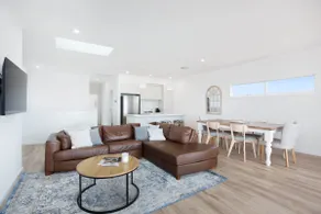 Rosetta Rise, Bright Roomy Home with Ocean Views - Image 5