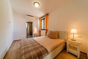 A-24663-a Two bedroom apartment near beach Viganj, - Image 4
