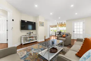 Historic 5BR, Dual Kitchens, Walk to Beach - Image 2