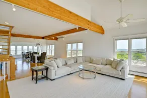 Waterfront Westhampton Haven: Private Beach - Image 3