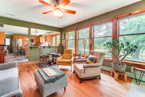 Peaceful Country Retreat: Private & Convenient - Image 4