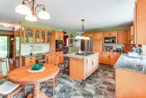 Peaceful Country Retreat: Private & Convenient - Image 2