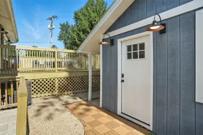 Beacons' Nest, Valpo U, Downtown & Dunes - Image 2