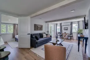 Lakeside Haven: Renovated Sackets Harbor Cottage - Image 2