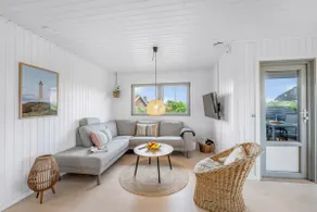 Lovely Holiday Home, Renovated In 2025, Located Only 800 Meters From The North Sea - Image 5