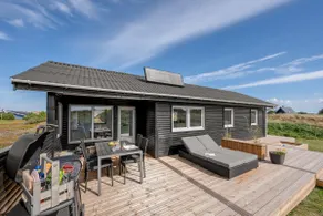 Lovely Holiday Home, Renovated In 2025, Located Only 800 Meters From The North Sea - Image 2