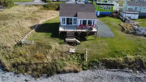 Whales & Trails Vacation Home - Image 5