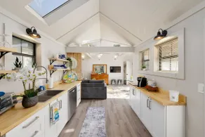 Charming 1-Bedroom–Perfect 4 Relaxation/Adventure - Image 5