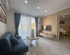Stunning 1 bedroom bungalow with pool and mountain - Image 3