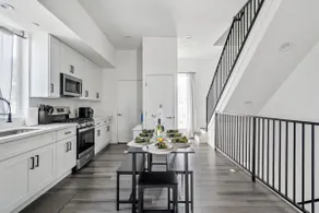 Modern 4BR Suite | Secure Parking | Near USC DTLA - Image 4