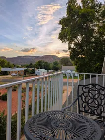 Grand Circle Lodge · Grand Circle Lodge · Spacious - Image 4