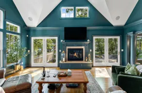 Opulent Private Waterfront Escape with NEW Hot Tub - Image 5