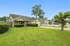 Sea Horse Cove: Fully Fenced, Kid and Pet Friendly - Image 2