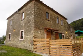 Apartment in Tuscan farmhouse - Image 2