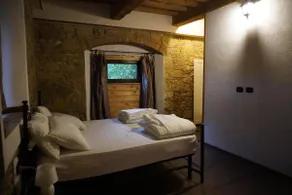 Apartment in Tuscan farmhouse - Image 4