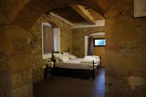 Apartment in Tuscan farmhouse - Image 3